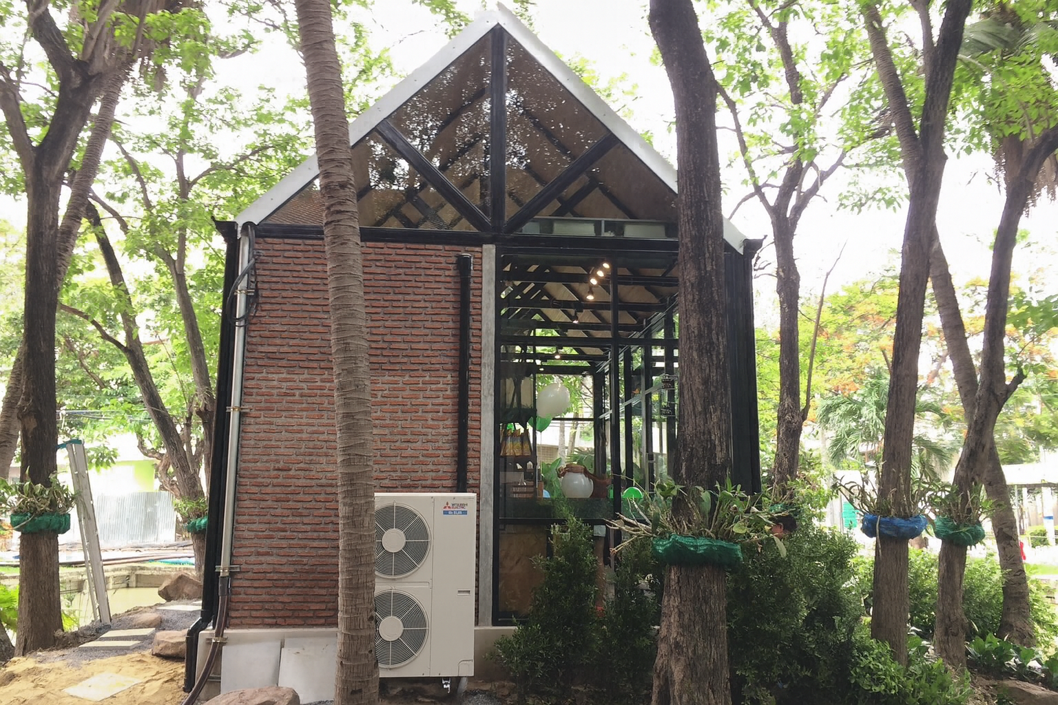 ร้านอเมซอน สาขามหาวิทยาลัยเทคโนโลยีราขมงคล กรุงเทพ